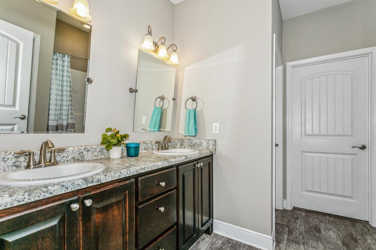 Lovely Town-Home In Pensacola Exterior photo