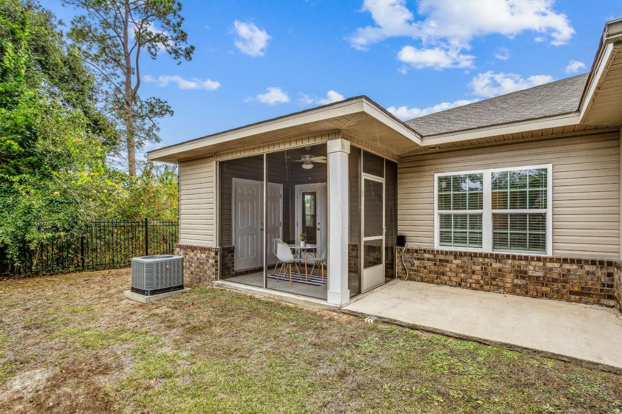 Lovely Town-Home In Pensacola Exterior photo